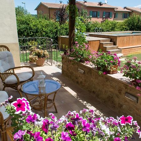 Ferienwohnung Antica Casa Del Glicine Poggibonsi Exterior foto